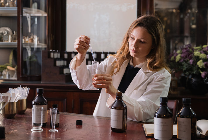 Perfumer Assistant Bespoke Perfume - Custom Fragrance | Floris London UK