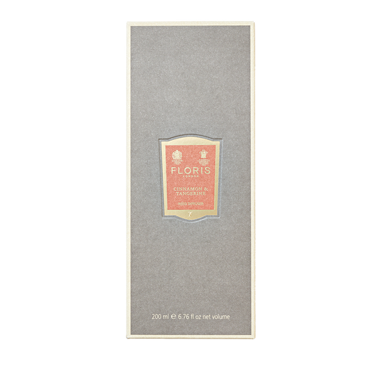Floris London's Cinnamon & Tangerine Reed Diffuser in a sleek 200ml glass vessel exudes a rich spice blend with hints of orange and tangerine.